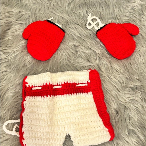 Red Crochet Baby Shorts and Mittens Boxer Set. Photo Prop NB-3M - Picture 6 of 6